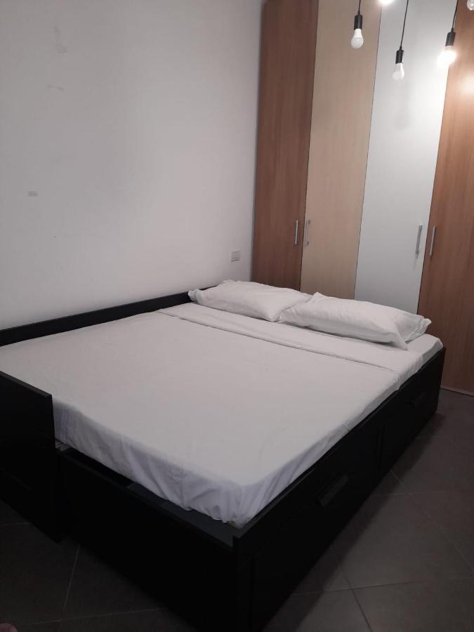 Tranquiloh Apartment Home Terni Bagian luar foto